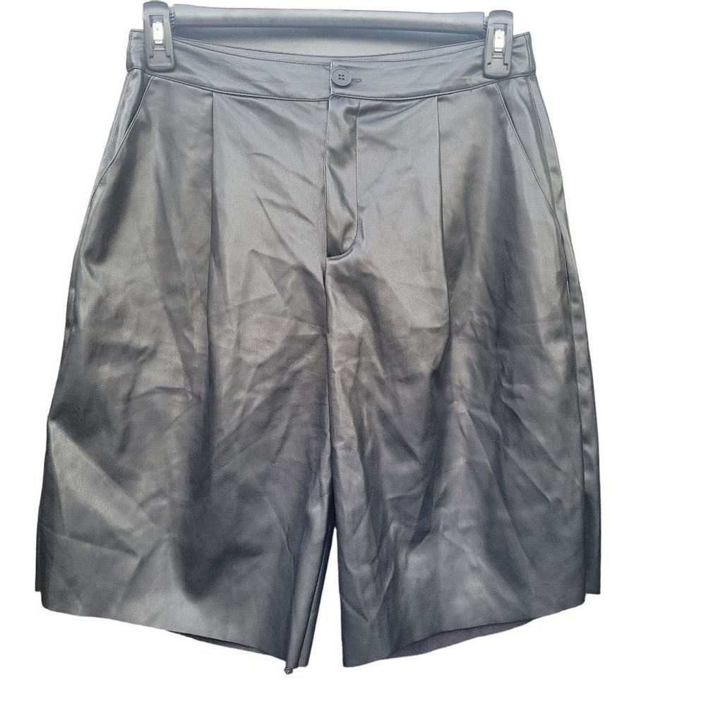 New Sans Souci Black Vegan Leather Shorts Sz L